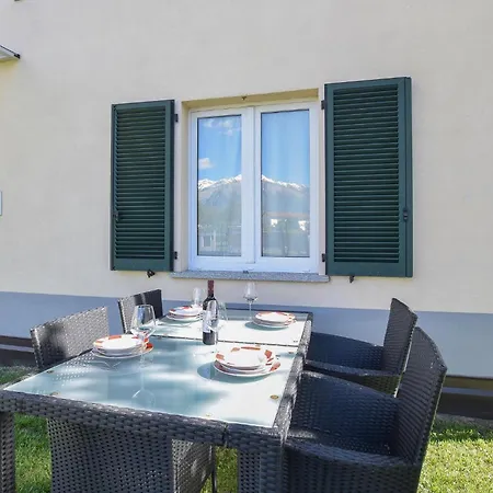 1 Bedroom Beautiful In Domaso